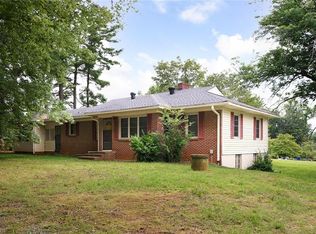701 Tam O Shanter Trl, Winston Salem, NC 27103