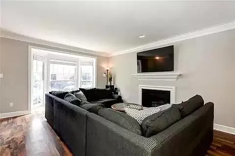 61 Mount Vernon Cir — Photo 5