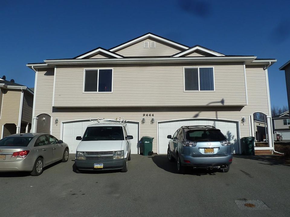 Two car garage with driveway