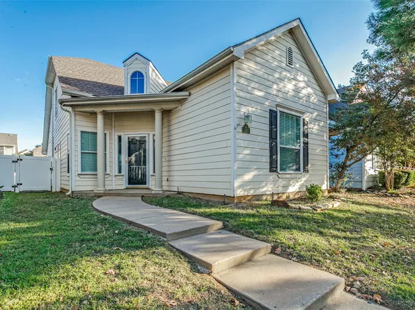 9919 Birch Dr, Aubrey, TX 76227