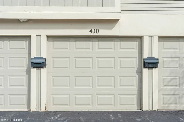 410 Tanglewood Ct — Photo 21