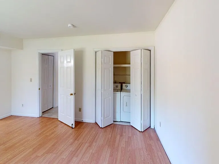 1297 Timberbranch Ct — Photo 13