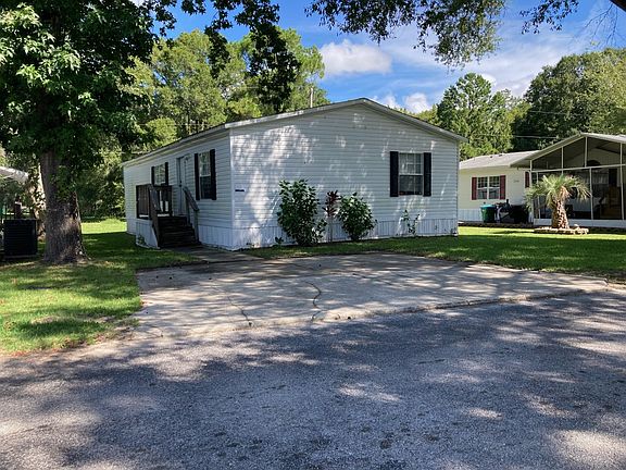 2nd image of 8401 NW 13th St #18