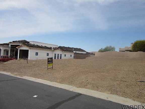 3rd image of 3447 N Latrobe Dr