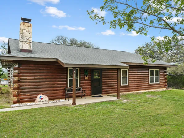 715 Old Orchard, Bandera, TX 78003