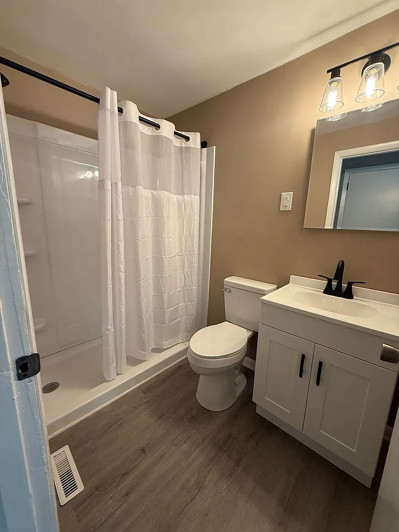 133 E Ravine Rd — Photo 4