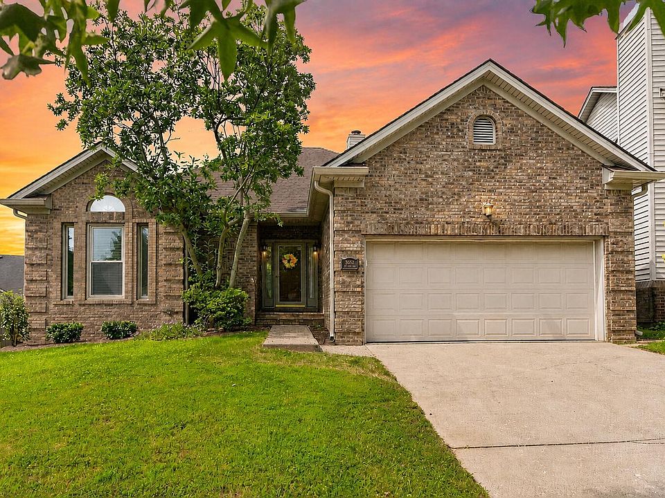 1st image of 3652 Fair Ridge Dr