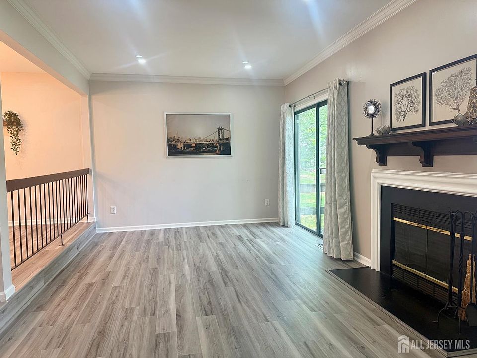 2nd image of 205 Timber Oaks Rd