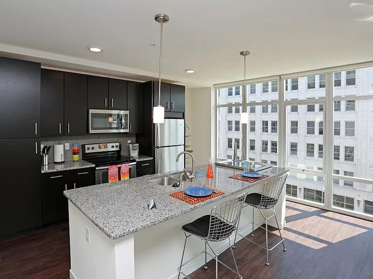 Metreau Apartments — Photo 7