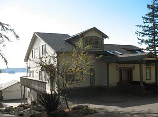 1121 7th Ct, Fox Island, WA 98333