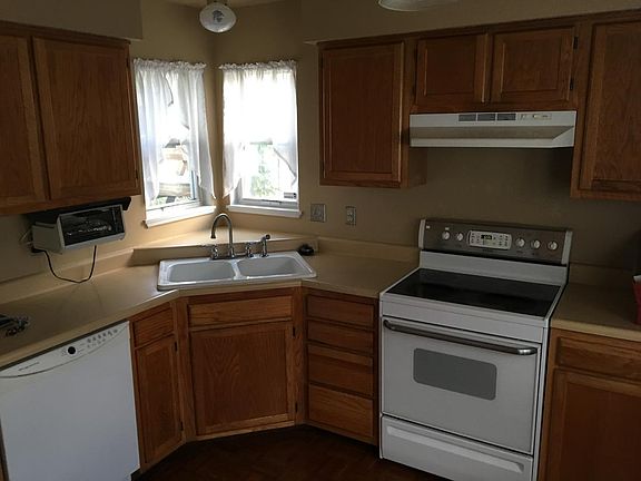 4th image of 8430 Ctry Club Pines Dr
