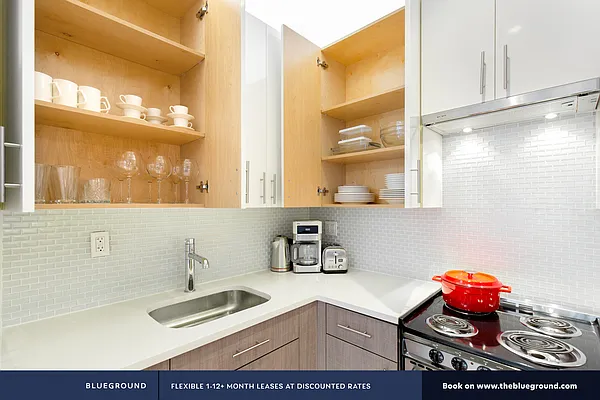 Rented by The Blueground | media 29