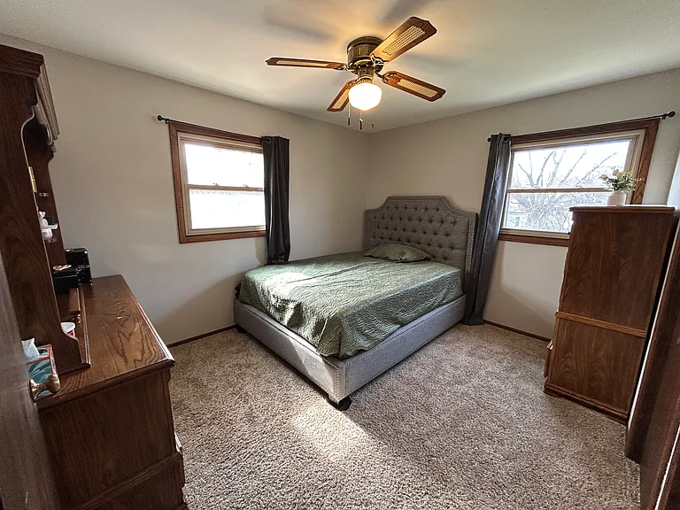 2711 Albany Ct — Photo 12