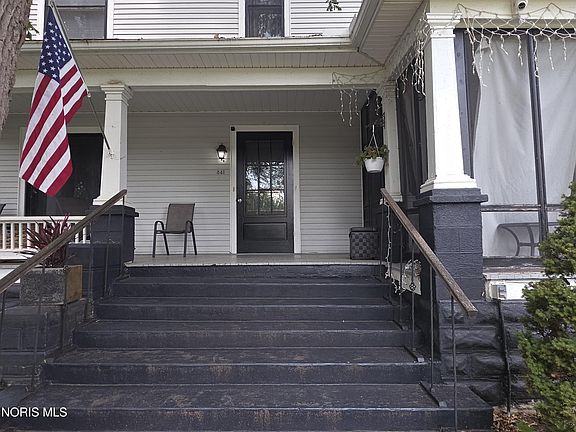 2nd image of 841 E 3rd St