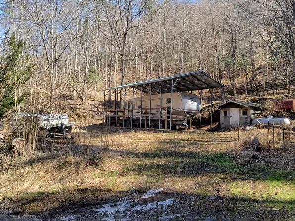 841 Green Rd, Butler, TN 37640