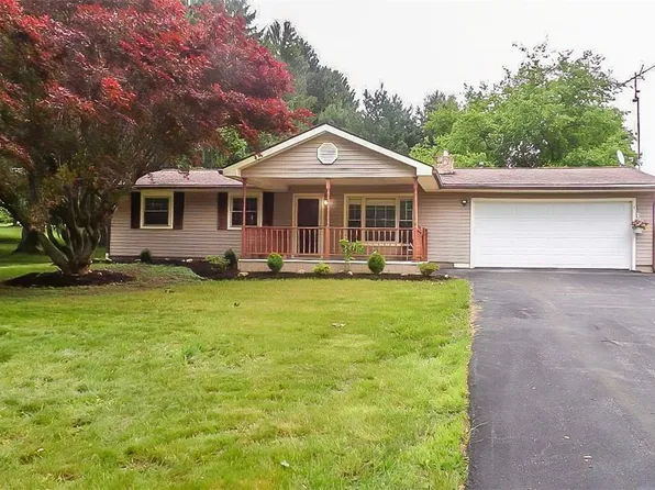 497 E Jamestown Rd, Greenville, PA 16125