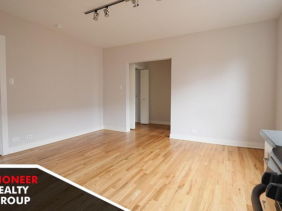 3rd image of 2420 N Kedzie Blvd #306DD