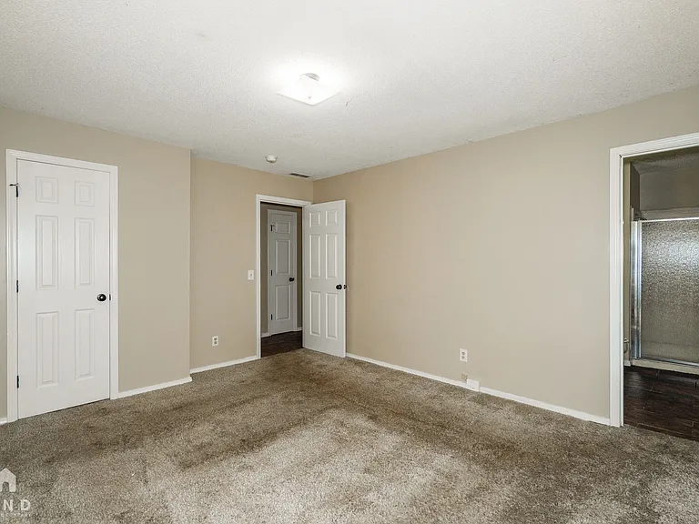 1206 W McGee St — Photo 13