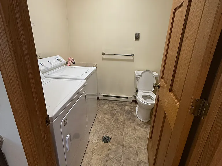 925-927 Hamilton Ave #925 — Photo 9
