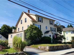 90 Thames St APT 3, New London, CT 06320