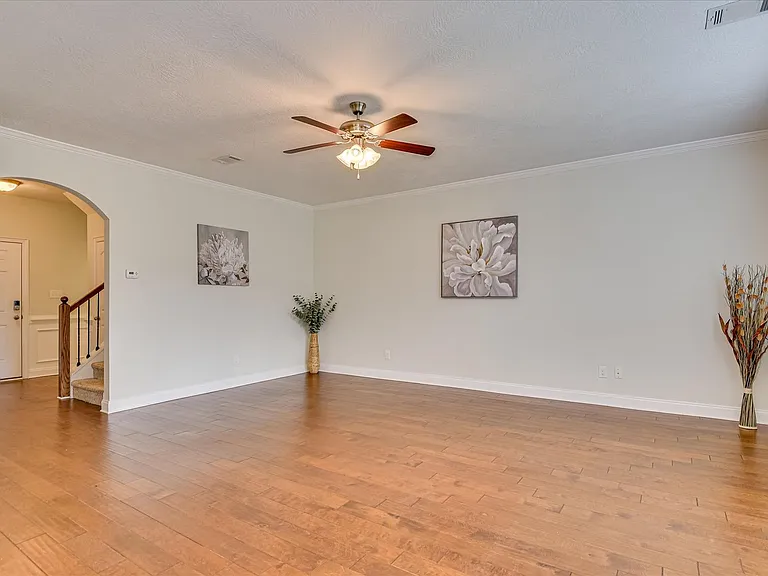 5564 Connor Dr — Photo 10