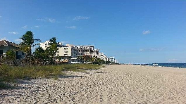 1st image of 4556 N Ocean Dr APT 5