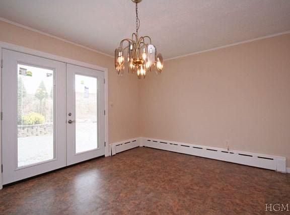 3rd image of 2660 Loretta St