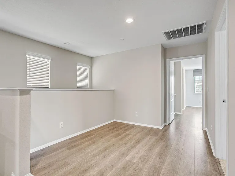 5605 Estrella Way — Photo 13