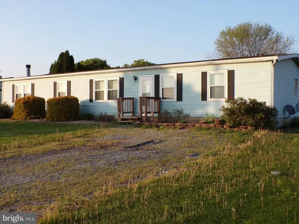 163 Weavers Rd, Fleetwood, PA 19522