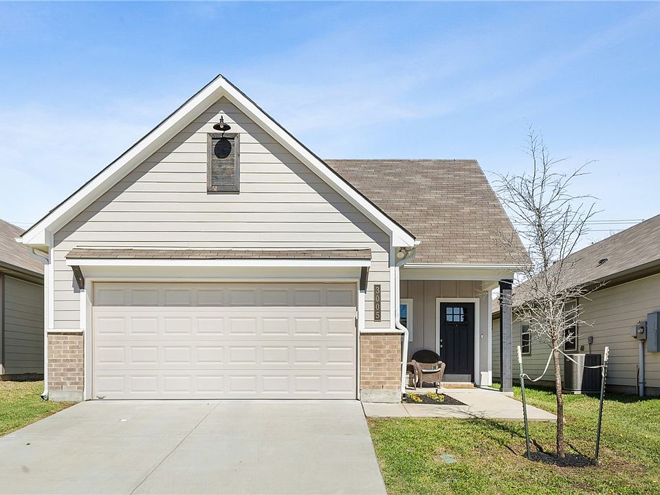 1st image of 3005 Stevens Dr