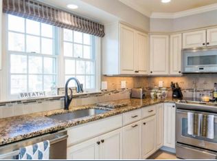 313 Willow Oak Cir #313, Pikesville, MD 21208