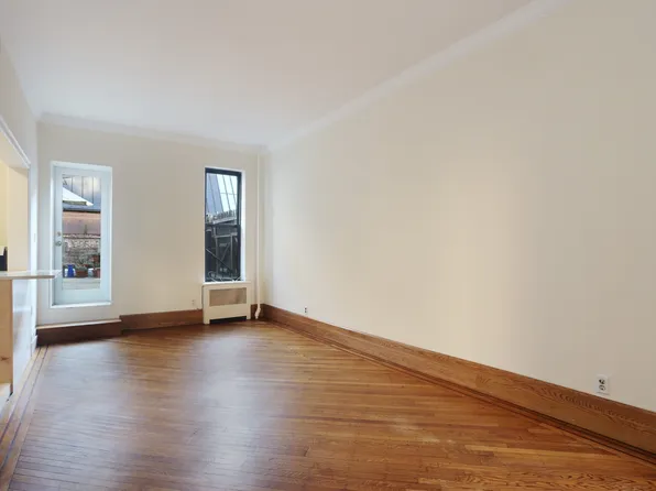 30 Pierrepont Street image 3 of 6