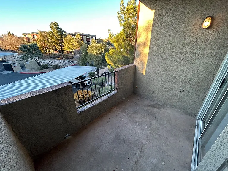 4400 S Jones Blvd #2052 — Photo 26