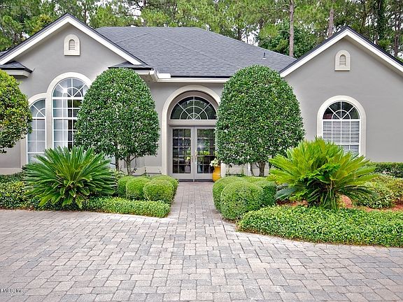 2nd image of 3999 Chicora Wood Pl
