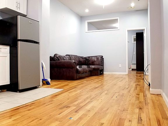 2nd image of 188 Scholes St #1A