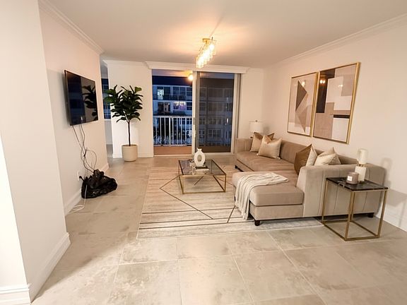 4th image of 16565 NE 26th Ave APT 5I