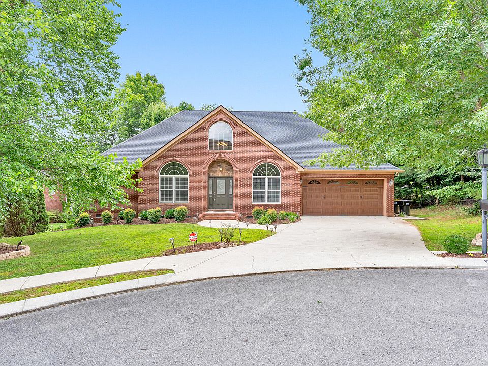 1st image of 9237 Leaf Brook Ln