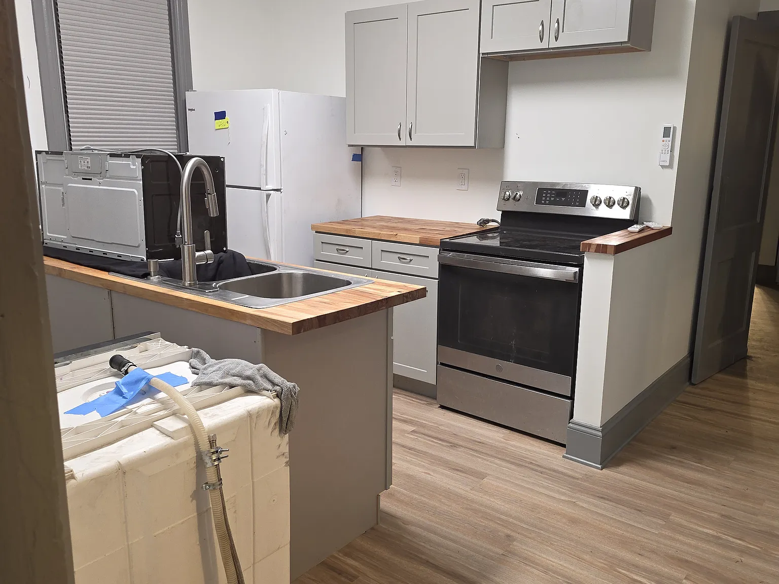 1 bed, 897 sqft, $1,600 — Photo 2