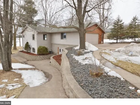 23124 E Martin Lake Dr NE, Stacy, MN 55079