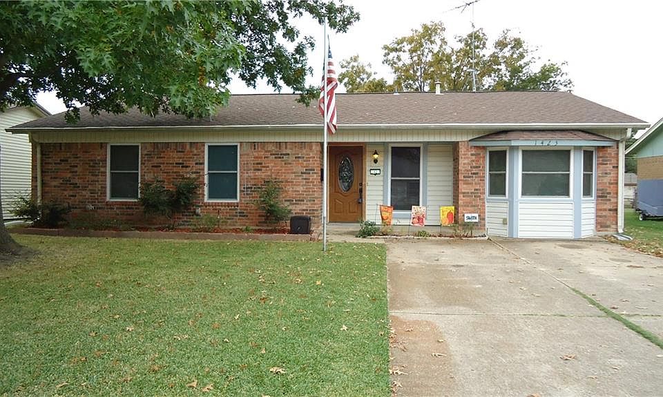 1st image of 1423 Caladium Dr