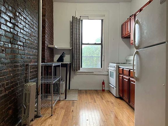 3rd image of 763 Park Pl #3LR