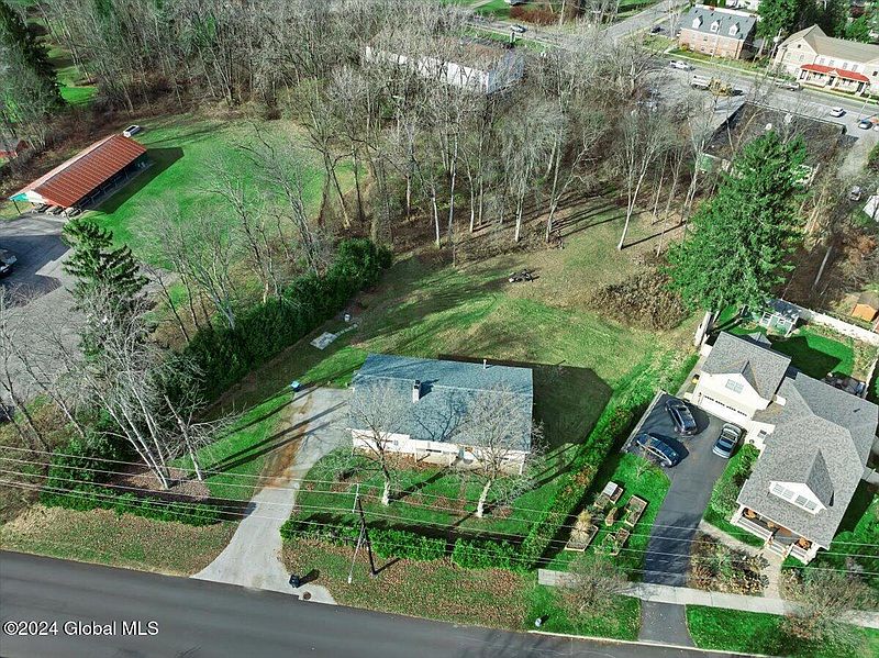 2nd image of 229 Grand Avenue