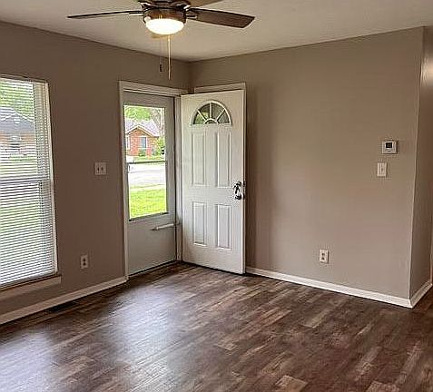 3rd image of 2216 Belmont Dr