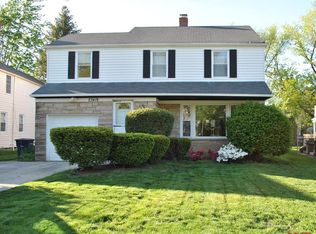 23419 E Silsby Rd, Beachwood, OH