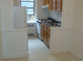 6541 Saunders St APT 3B, Rego Park, NY 11374
