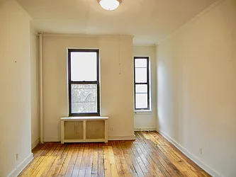 Rented by Brooklyn Heights Real Estate Inc