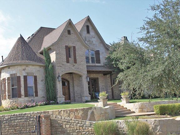 4th image of 2626 Sir Gawain Ln