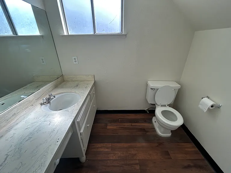 6019 N College Ave #M — Photo 4