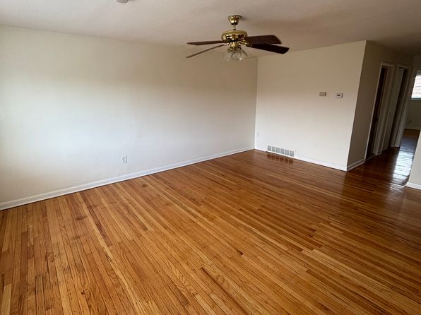 321 Chapel Ave APT B, Claymont, DE 19703