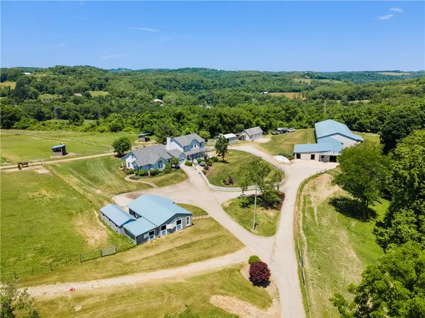 155 Yankosky Rd, Charleroi, PA 15022